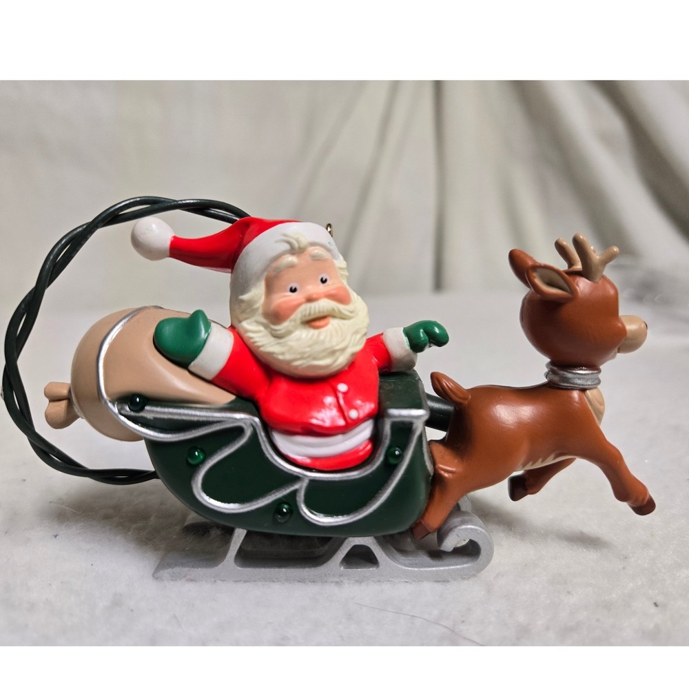 1989 Hallmark Rudolph Red Nosed Reindeer Blinking Lights Ornament Works Box